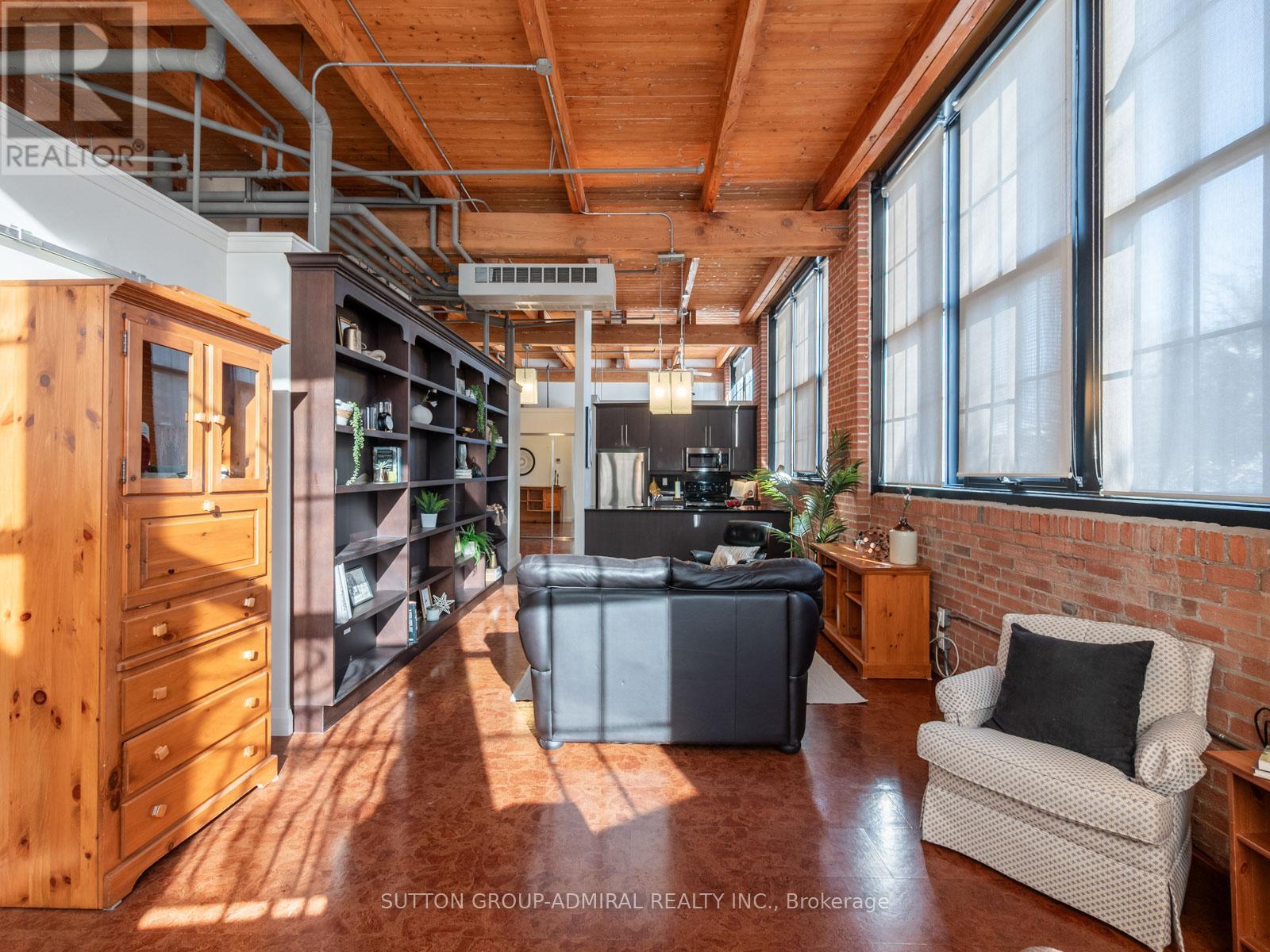 204 - 543 Timothy Street, Newmarket, Ontario  L3Y 1R1 - Photo 8 - N12747514