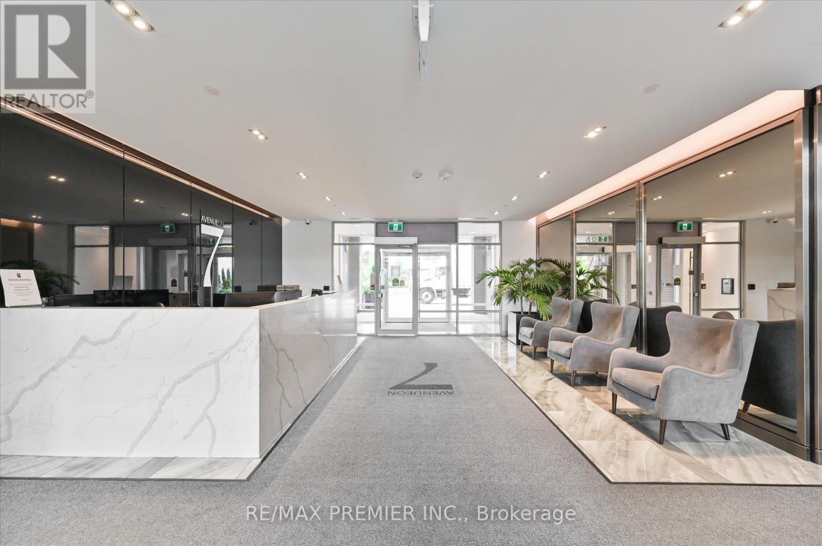 823 - 4800 Highway 7, Vaughan, Ontario  L4L 1H8 - Photo 3 - N12747518