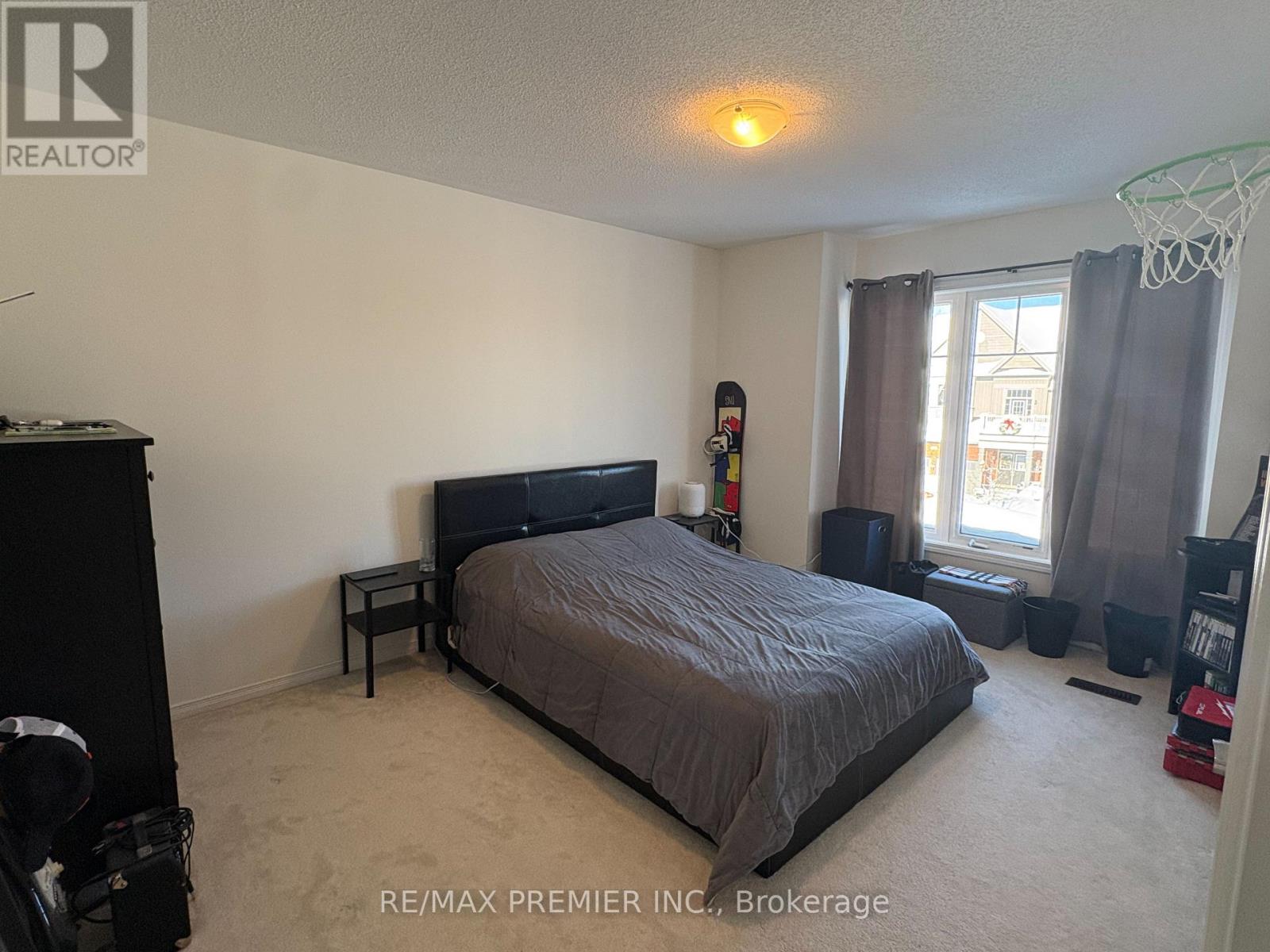 1001 Abram Court, Innisfil, Ontario  L9S 0K3 - Photo 5 - N12747524