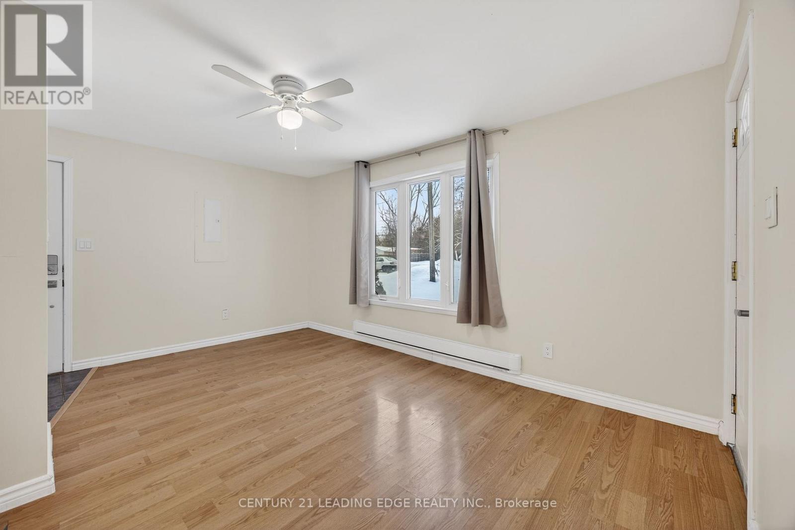 2073 Kate Avenue, Innisfil, Ontario  L9S 1Y3 - Photo 12 - N12747556