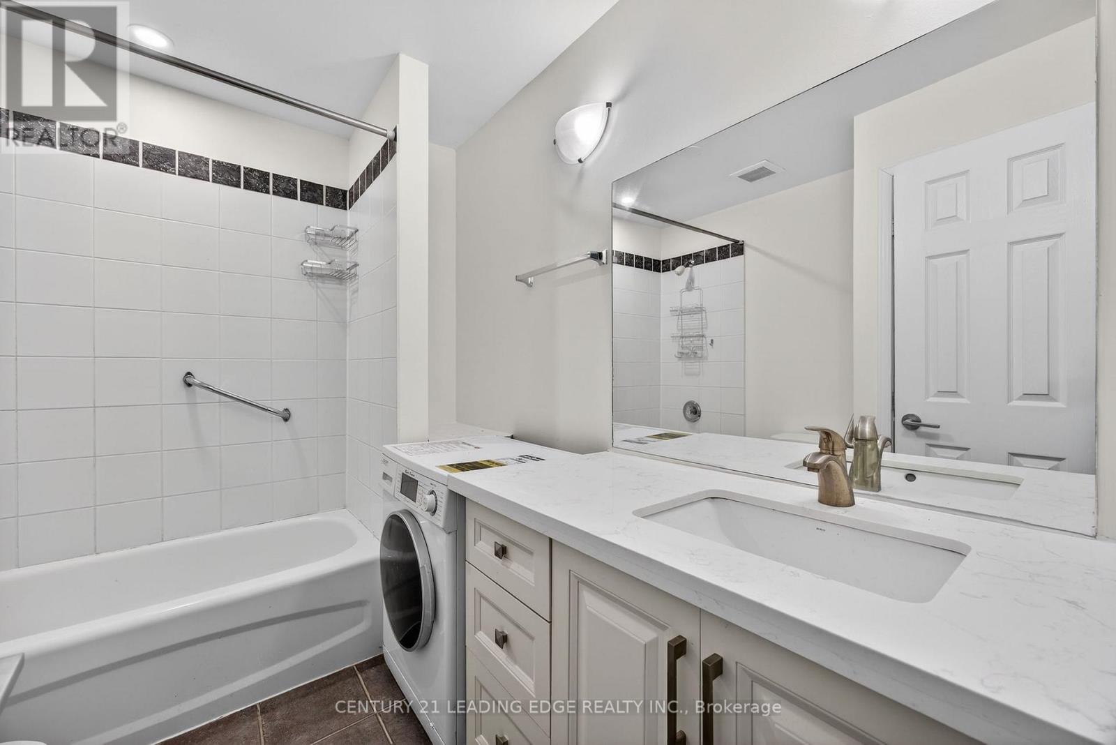 2073 Kate Avenue, Innisfil, Ontario  L9S 1Y3 - Photo 19 - N12747556