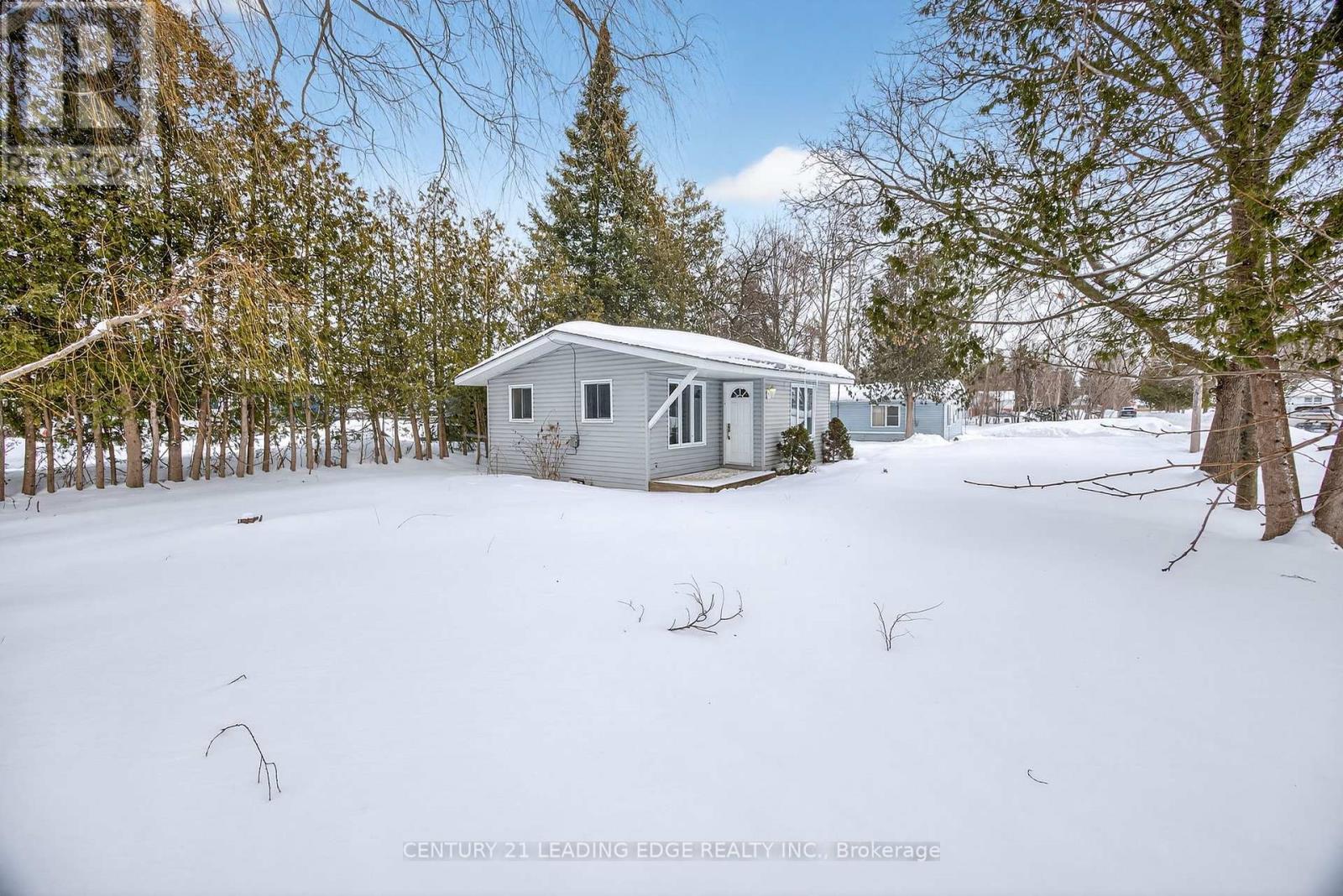 2073 Kate Avenue, Innisfil, Ontario  L9S 1Y3 - Photo 5 - N12747556