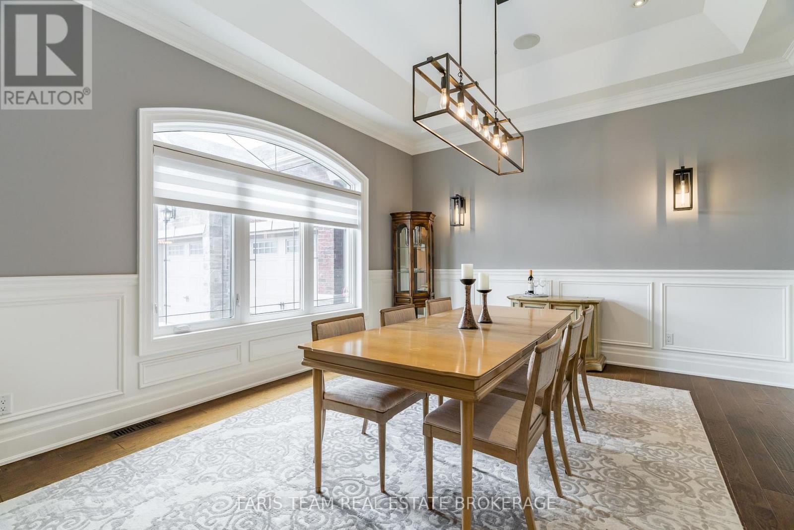 158 Dale Crescent, Bradford West Gwillimbury, Ontario  L0L 1L0 - Photo 12 - N12747564