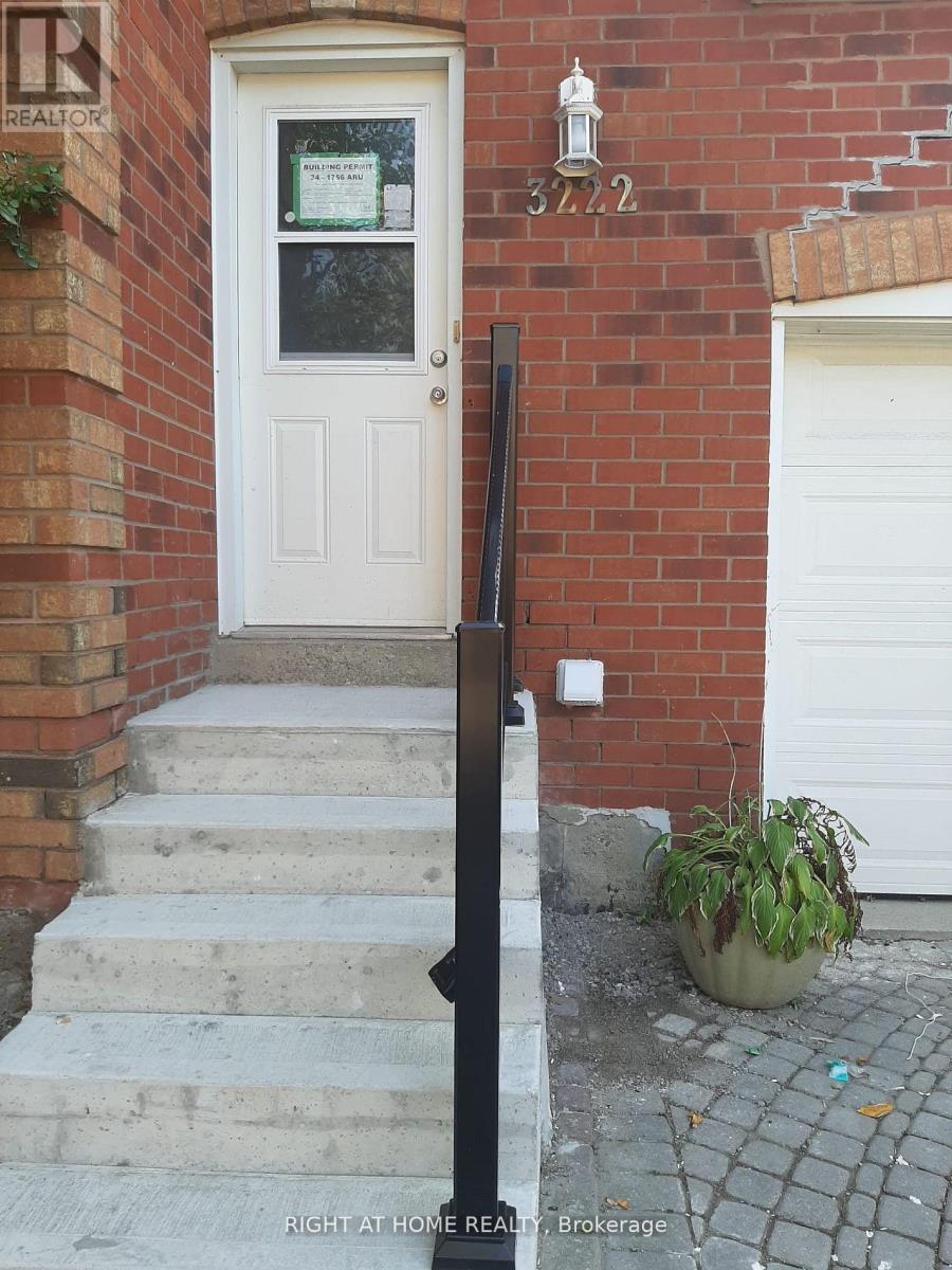 Studio 2 - 3222 Trelawny Circle, Mississauga, Ontario  L5N 5G5 - Photo 2 - W12747540