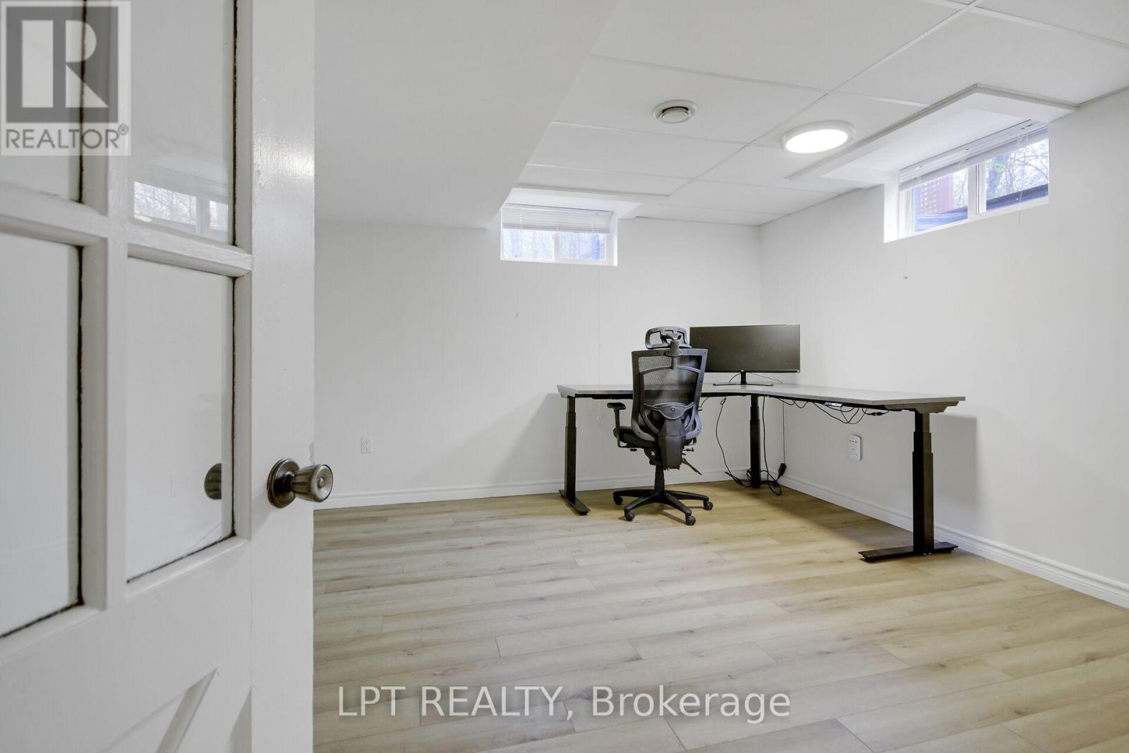 5719 Stuewe Drive, Ottawa, Ontario  K4M 1L2 - Photo 32 - X12506518