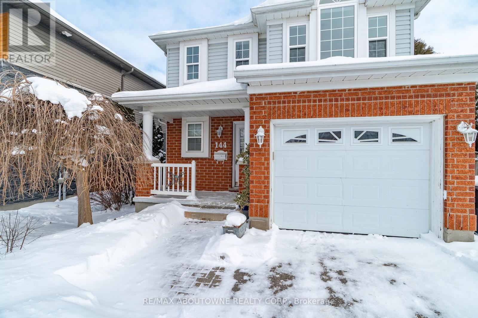 144 Rickson Avenue, Guelph, Ontario  N1G 4Y3 - Photo 2 - X12747472