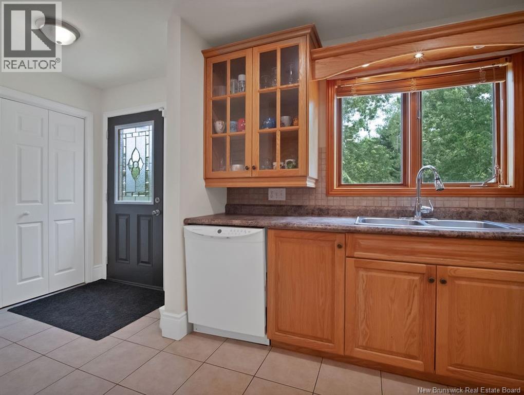 106 Chemin L'acayen, Saint-Louis-De-Kent, New Brunswick  E4X 1V6 - Photo 17 - NB132955