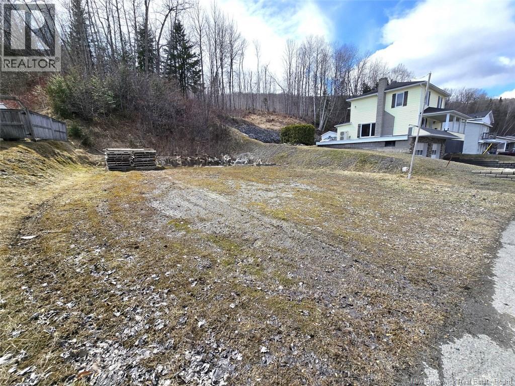 578 Canada Road, Edmundston, New Brunswick  E3V 1W4 - Photo 3 - NB132737