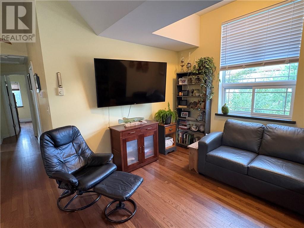 33 St Paul St., Killarney, Ontario  P0M 2A0 - Photo 6 - 2126126