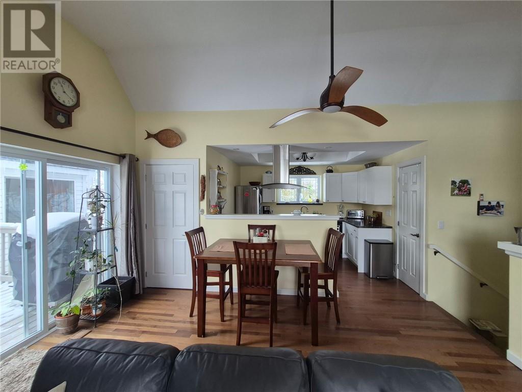 33 St Paul St., Killarney, Ontario  P0M 2A0 - Photo 8 - 2126126