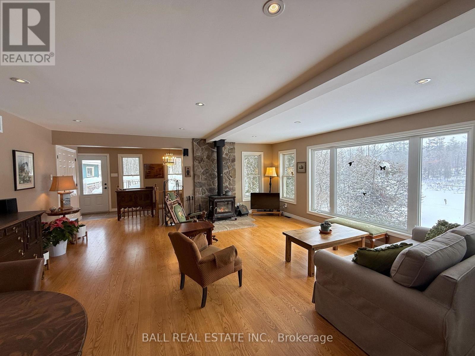 50 Fire Route 10b, North Kawartha, Ontario  K0L 3E0 - Photo 6 - X12747646