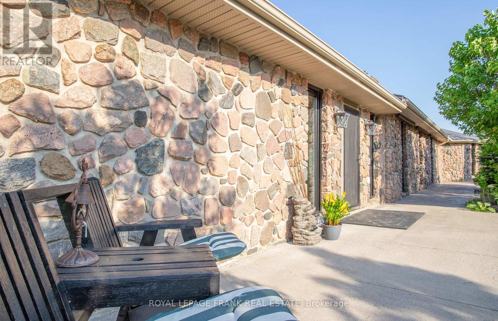 10 Cityview Heights, Kawartha Lakes (Omemee), Ontario  K0L 1K0 - Photo 32 - X12747652