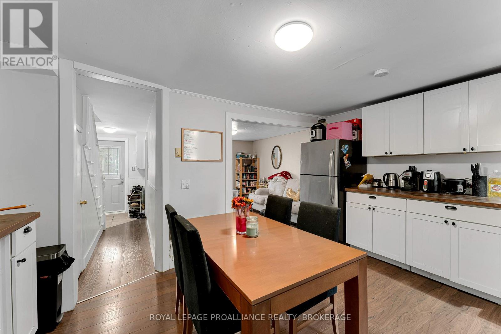 318 Sydenham Street, Kingston (East Of Sir John A. Blvd), Ontario  K7K 3M9 - Photo 10 - X12747574