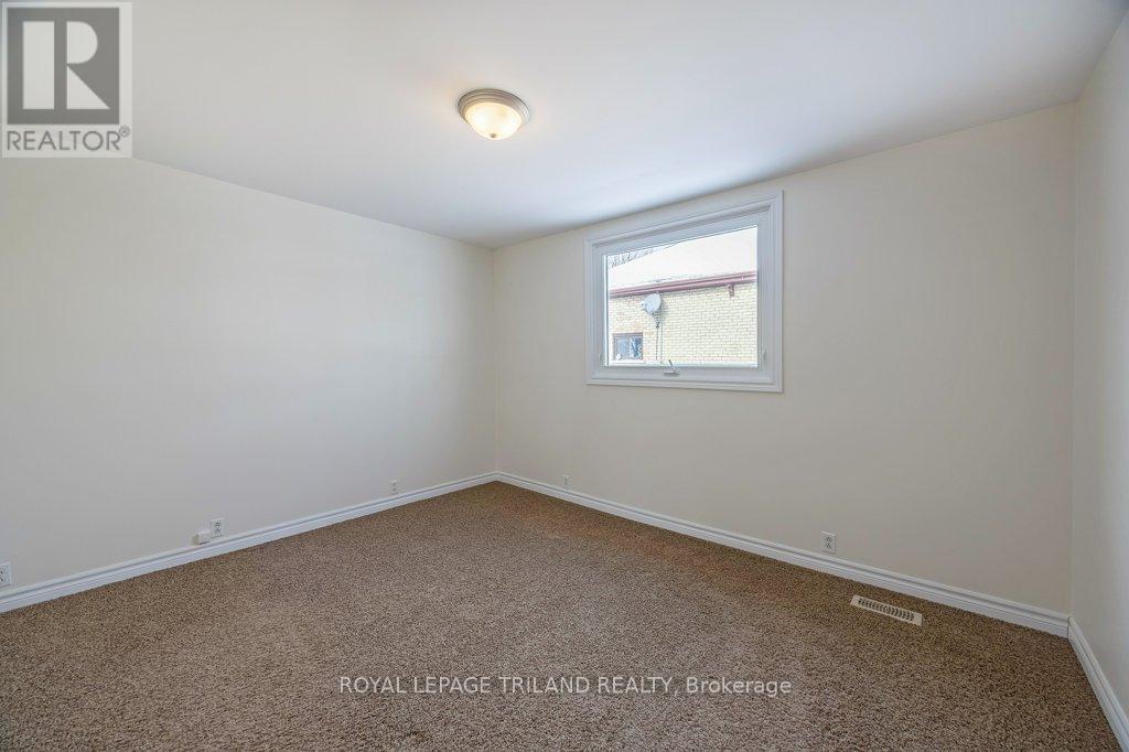 102 Alma Street, St. Thomas, Ontario  N5P 3B1 - Photo 12 - X12747600