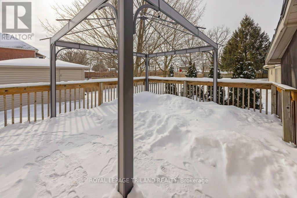 102 Alma Street, St. Thomas, Ontario  N5P 3B1 - Photo 24 - X12747600