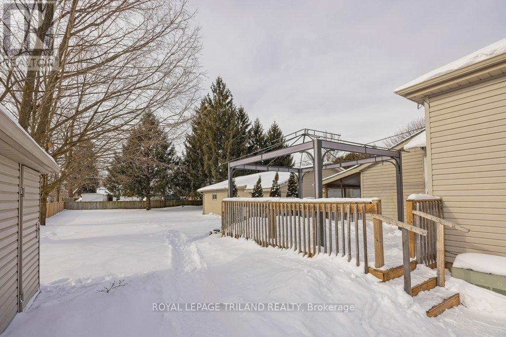 102 Alma Street, St. Thomas, Ontario  N5P 3B1 - Photo 27 - X12747600