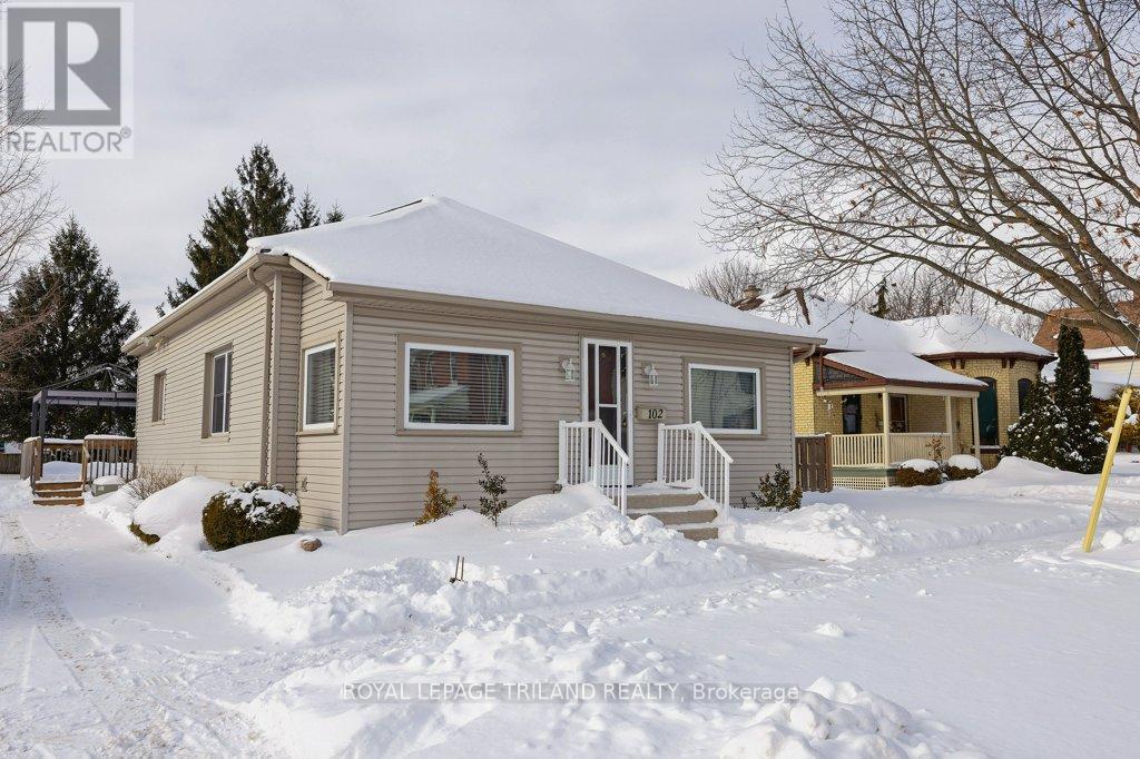 102 Alma Street, St. Thomas, Ontario  N5P 3B1 - Photo 3 - X12747600