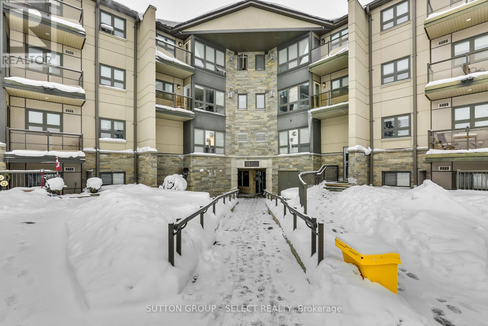 315 - 15 Jacksway Crescent, London North (North G), Ontario  N5X 3T8 - Photo 3 - X12747676