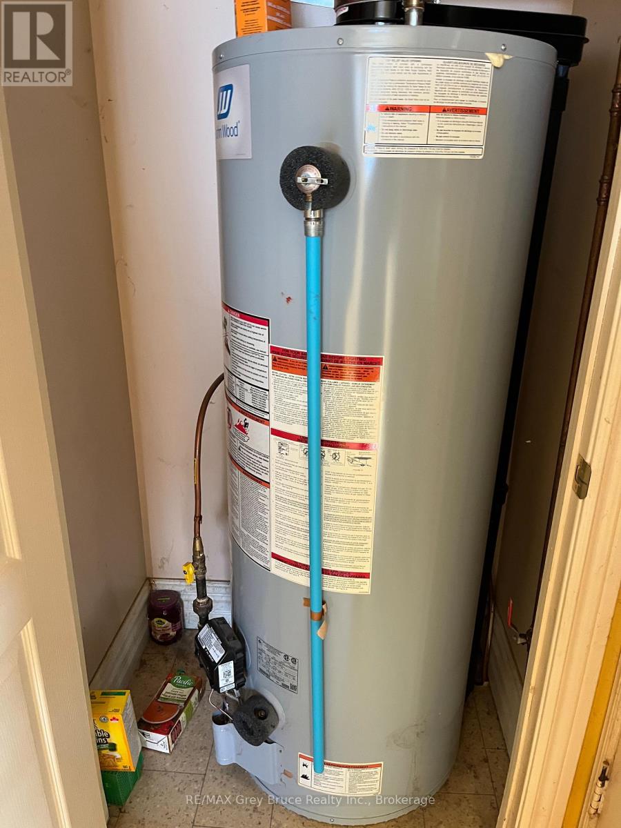 722 9th Avenue E, Owen Sound, Ontario  N4K 3E5 - Photo 7 - X12747608