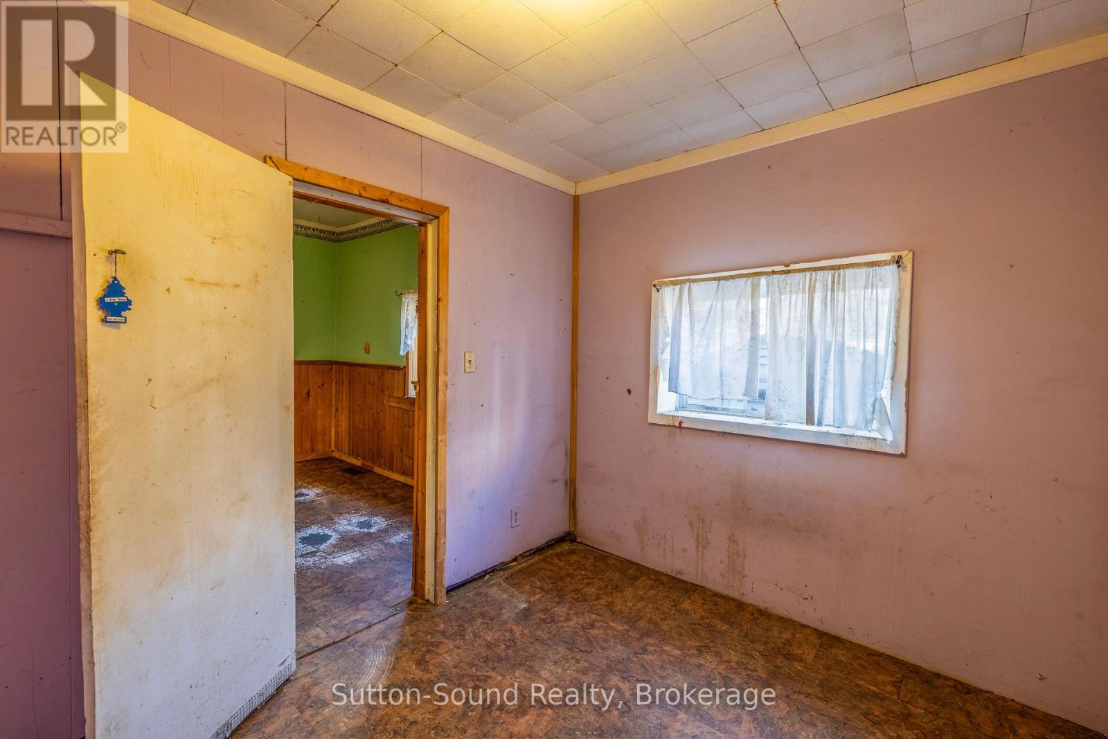 360 16th Street W, Owen Sound, Ontario  N4K 4A3 - Photo 14 - X12747644