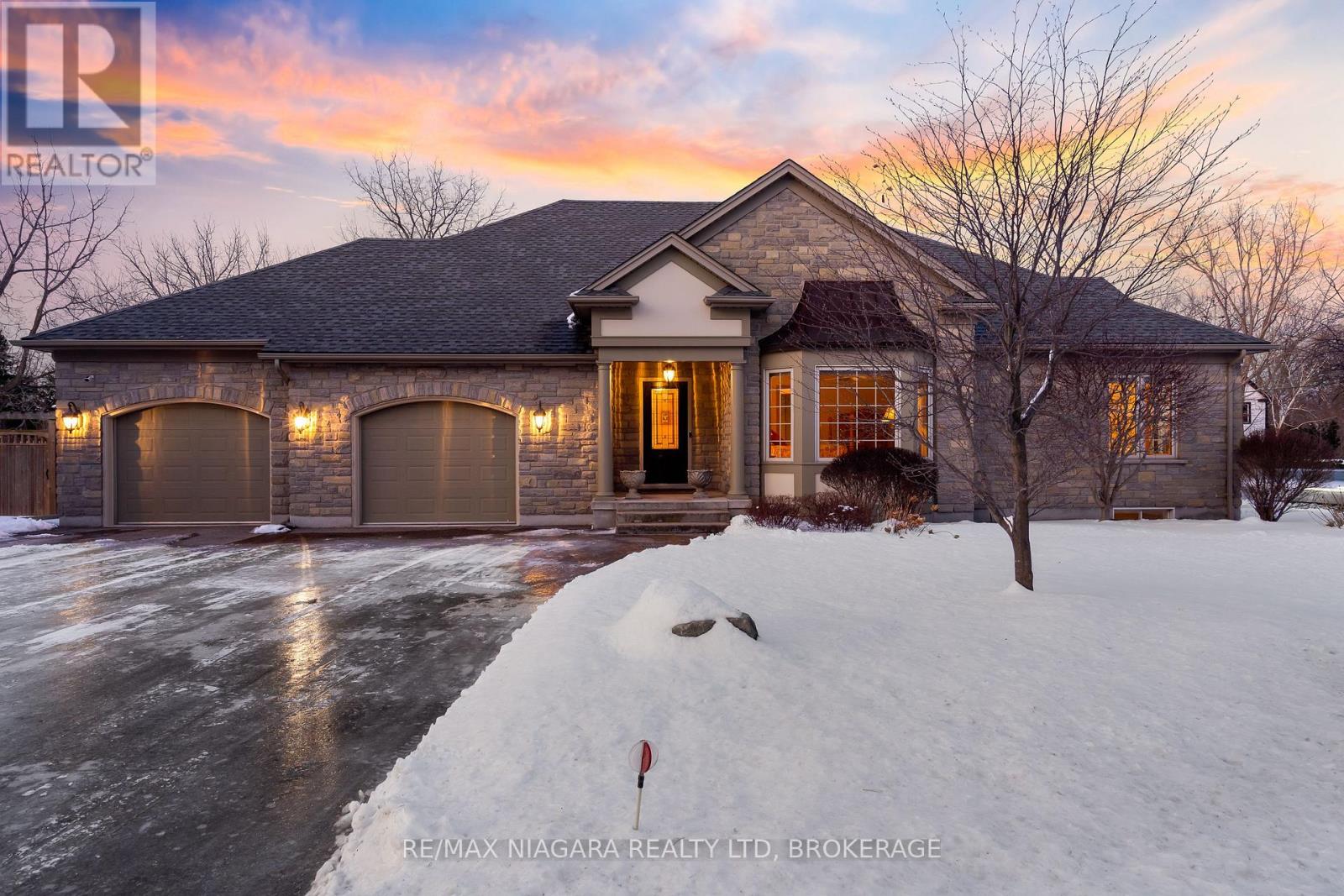 222 FOUR MILE CREEK ROAD, Niagara-on-the-Lake, Ontario