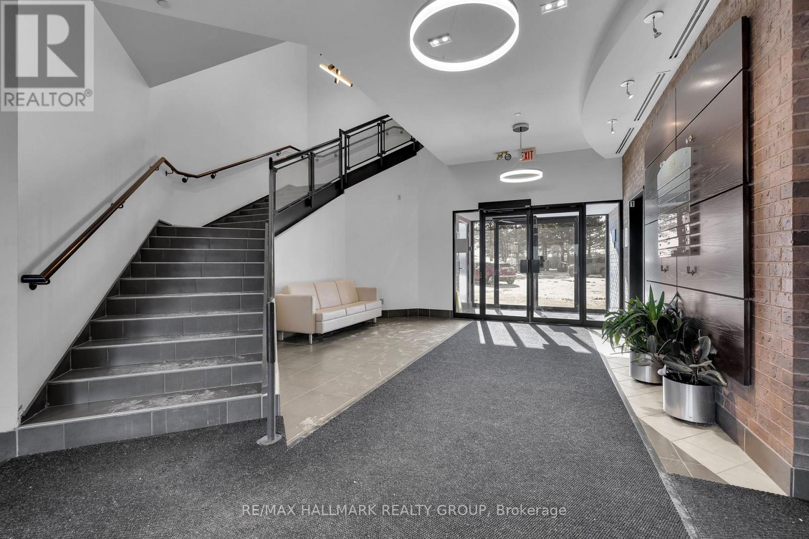 115  (Room 1) - 106 Colonnade Road, Ottawa, Ontario  K2E 7L6 - Photo 4 - X12747604