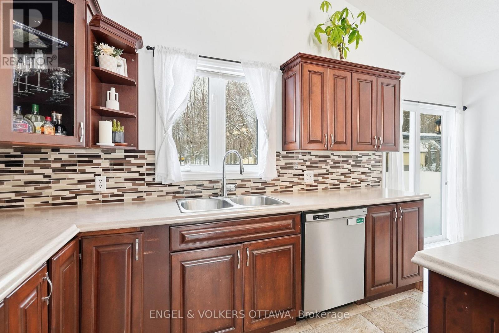 17 Jean-Paul Road, The Nation, Ontario  K0A 1M0 - Photo 10 - X12747632