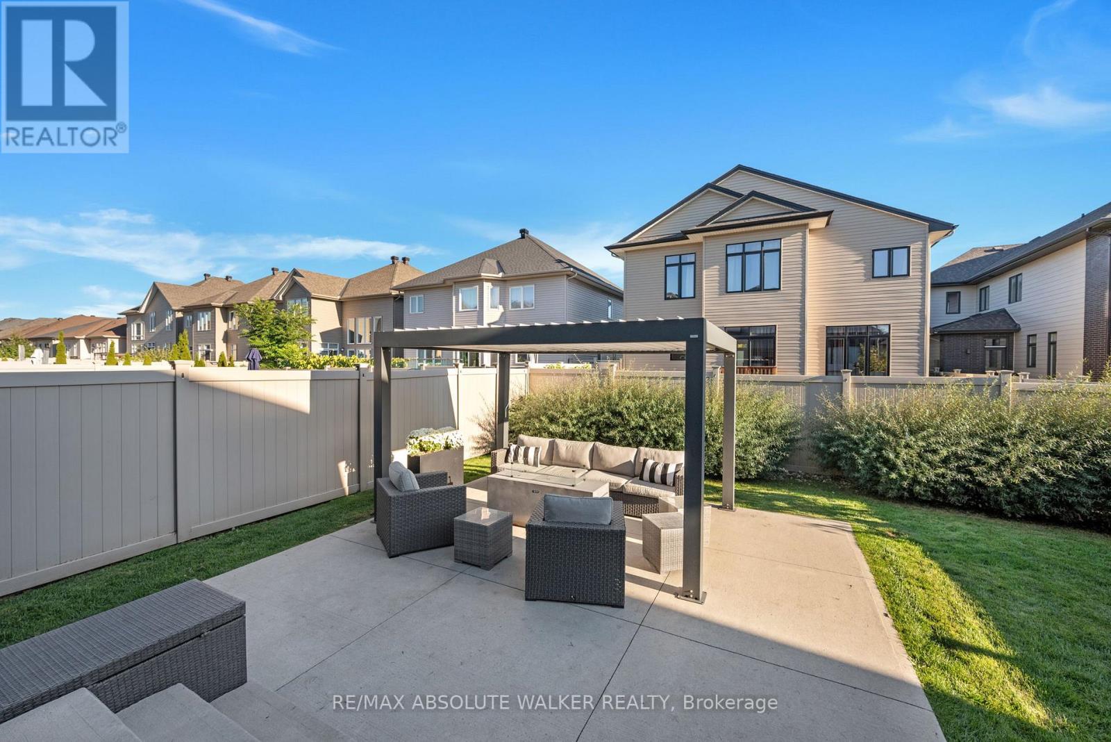 149 Stonemeadow Drive, Ottawa, Ontario  K2M 0G9 - Photo 37 - X12747678