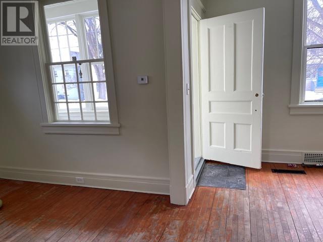 58 Ontario Street, Thunder Bay, Ontario  P7B 3G2 - Photo 3 - TB2600008