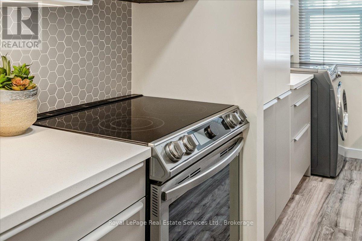 812 - 966 Inverhouse Drive, Mississauga (Clarkson), Ontario  L5J 4B6 - Photo 17 - W12747628