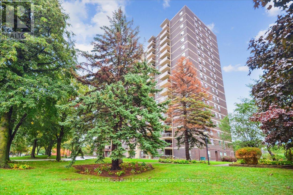 812 - 966 Inverhouse Drive, Mississauga (Clarkson), Ontario  L5J 4B6 - Photo 2 - W12747628