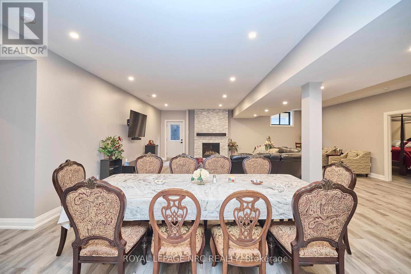 1174 Spears Road, Fort Erie (Crescent Park), Ontario  L2A 4N1 - Photo 25 - X12747744