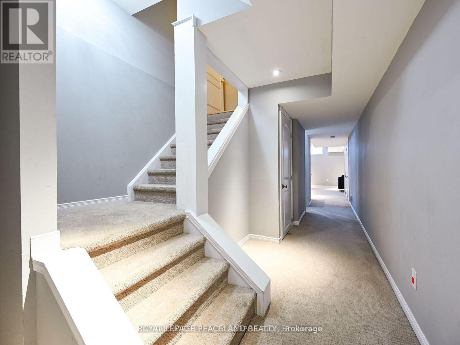 68 Christian Hoover Drive, Whitchurch-Stouffville (Stouffville), Ontario  L4A 0X6 - Photo 22 - N12747092