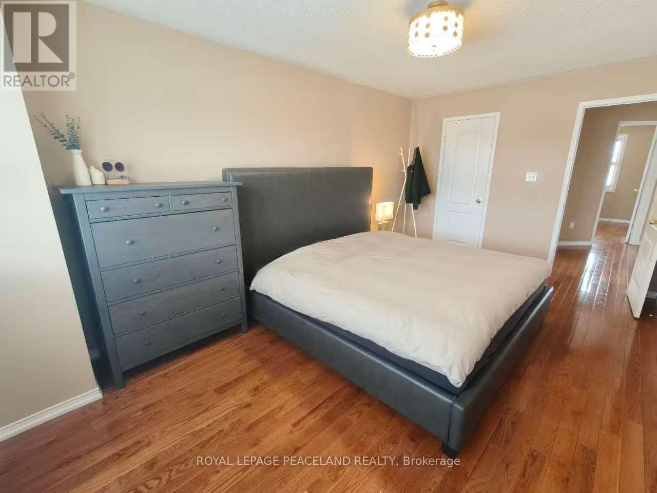 68 Christian Hoover Drive, Whitchurch-Stouffville (Stouffville), Ontario  L4A 0X6 - Photo 16 - N12747092