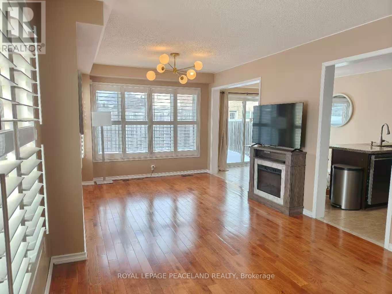 68 Christian Hoover Drive, Whitchurch-Stouffville (Stouffville), Ontario  L4A 0X6 - Photo 30 - N12747092