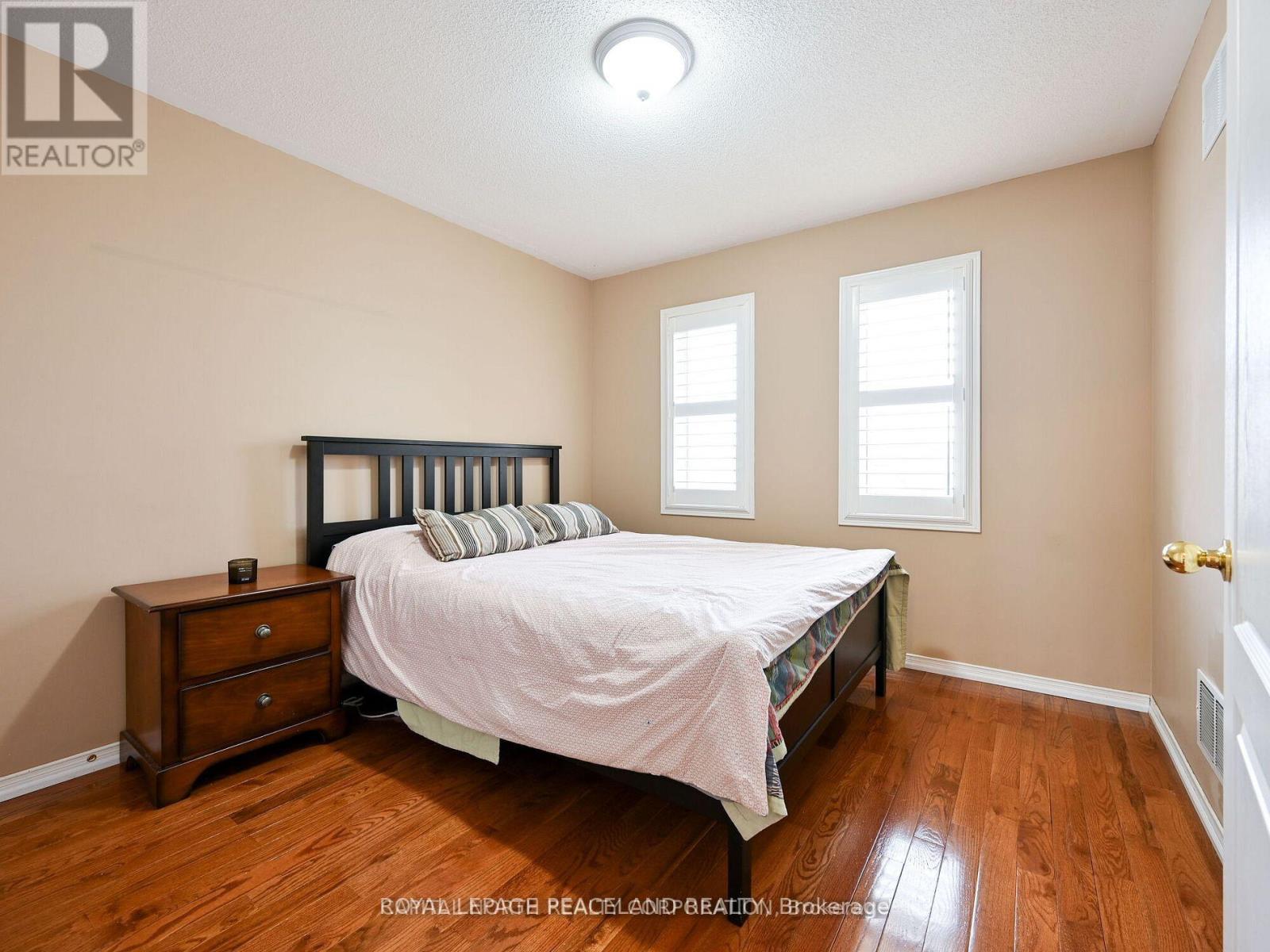 68 Christian Hoover Drive, Whitchurch-Stouffville (Stouffville), Ontario  L4A 0X6 - Photo 17 - N12747092