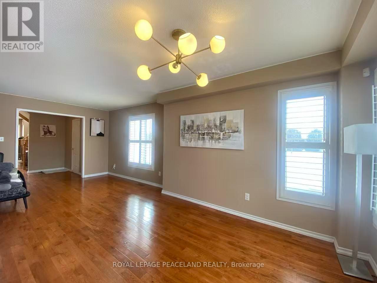 68 Christian Hoover Drive, Whitchurch-Stouffville (Stouffville), Ontario  L4A 0X6 - Photo 31 - N12747092