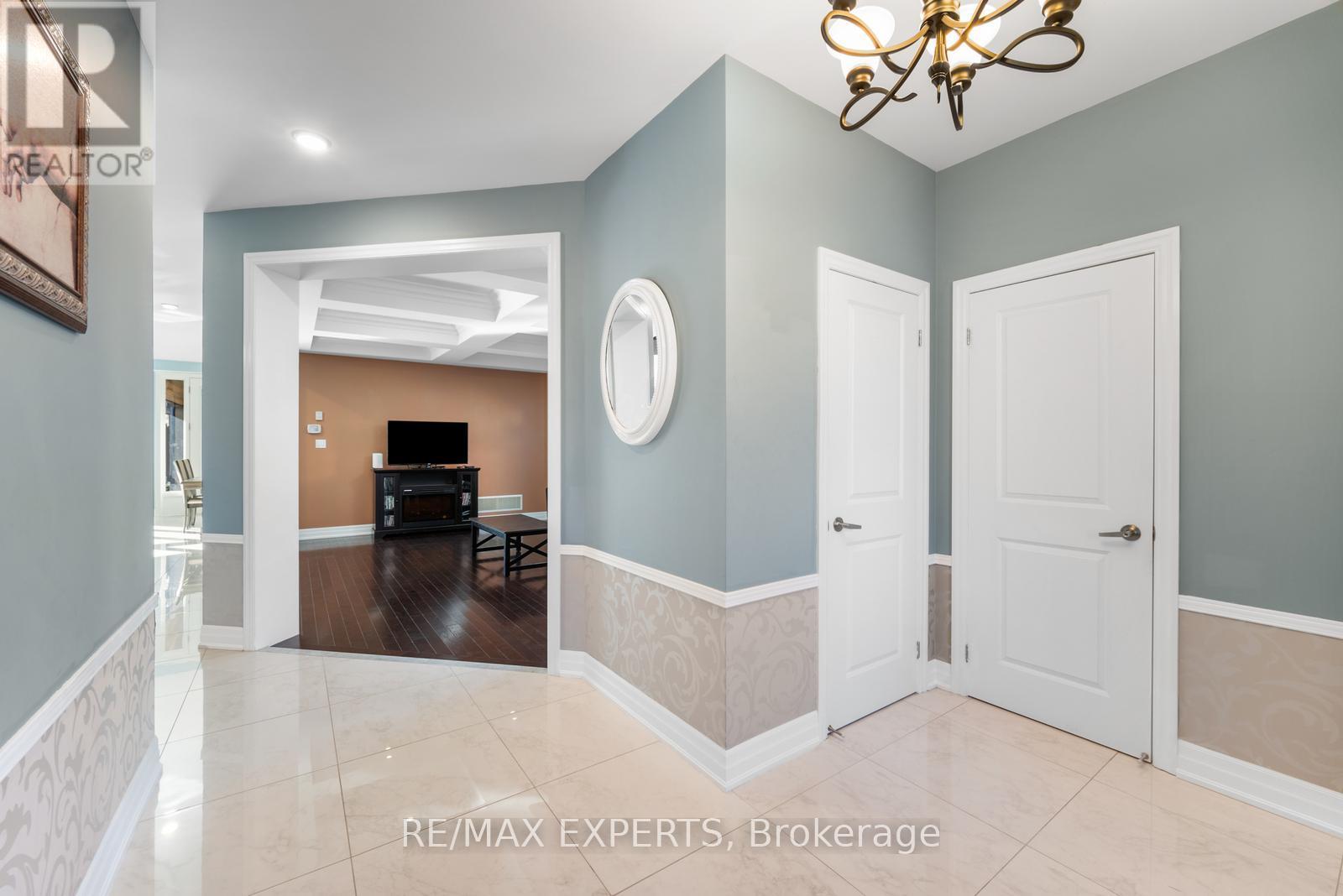 50 Lilly Valley Crescent, King, Ontario  L7B 0B5 - Photo 8 - N12747470