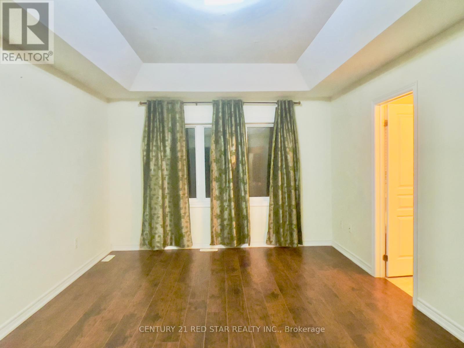 55 Chesterwood Crescent, Brampton, Ontario  L6Y 0Z4 - Photo 16 - W12637344