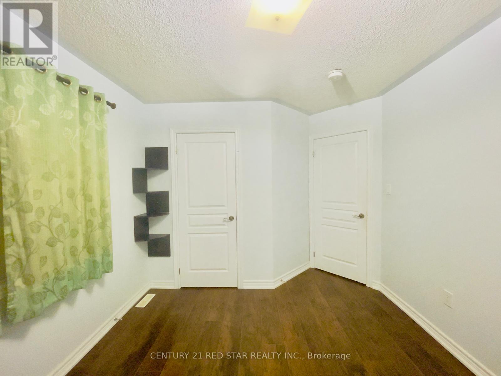 55 Chesterwood Crescent, Brampton, Ontario  L6Y 0Z4 - Photo 11 - W12637344