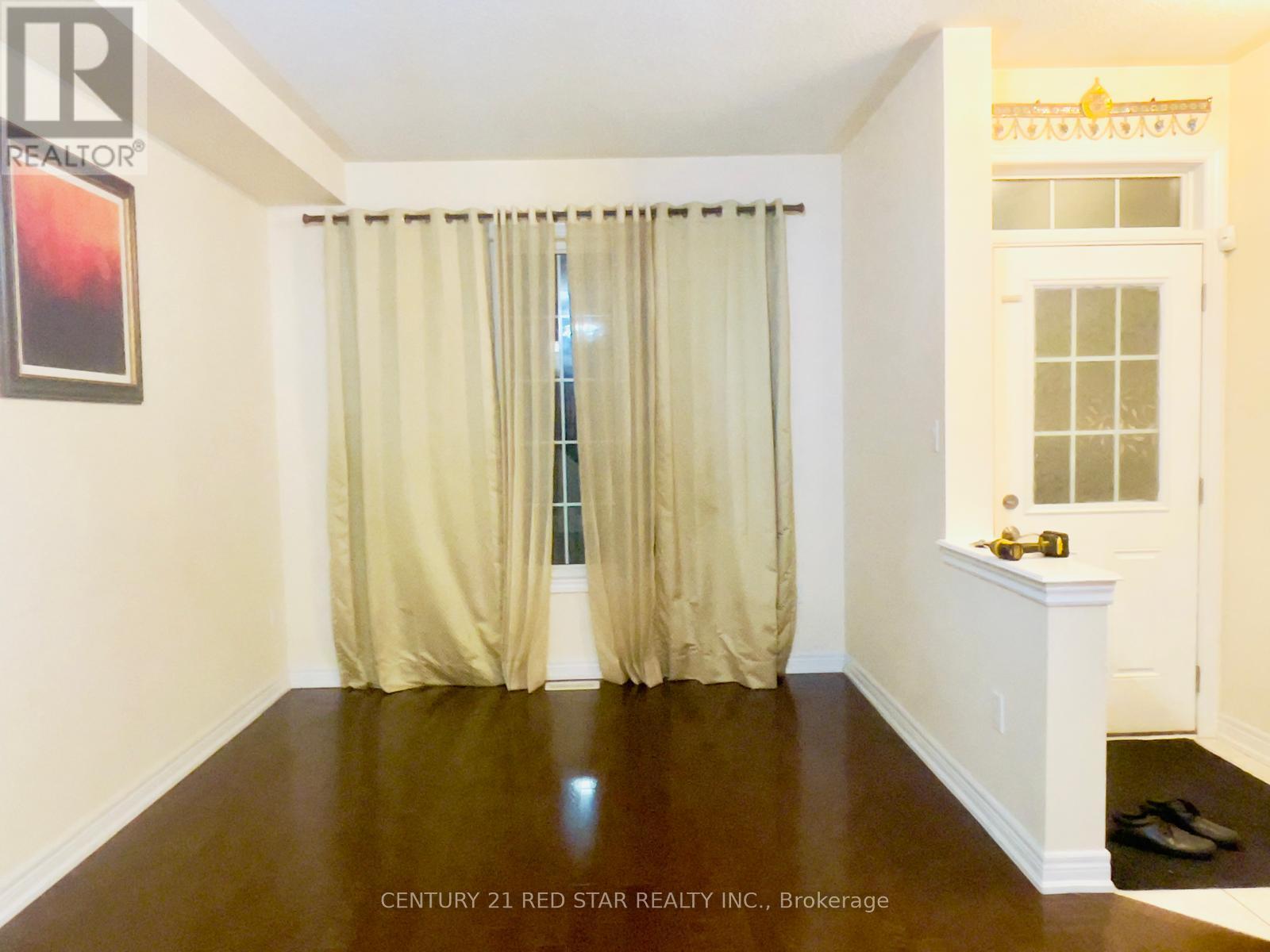 55 Chesterwood Crescent, Brampton, Ontario  L6Y 0Z4 - Photo 8 - W12637344