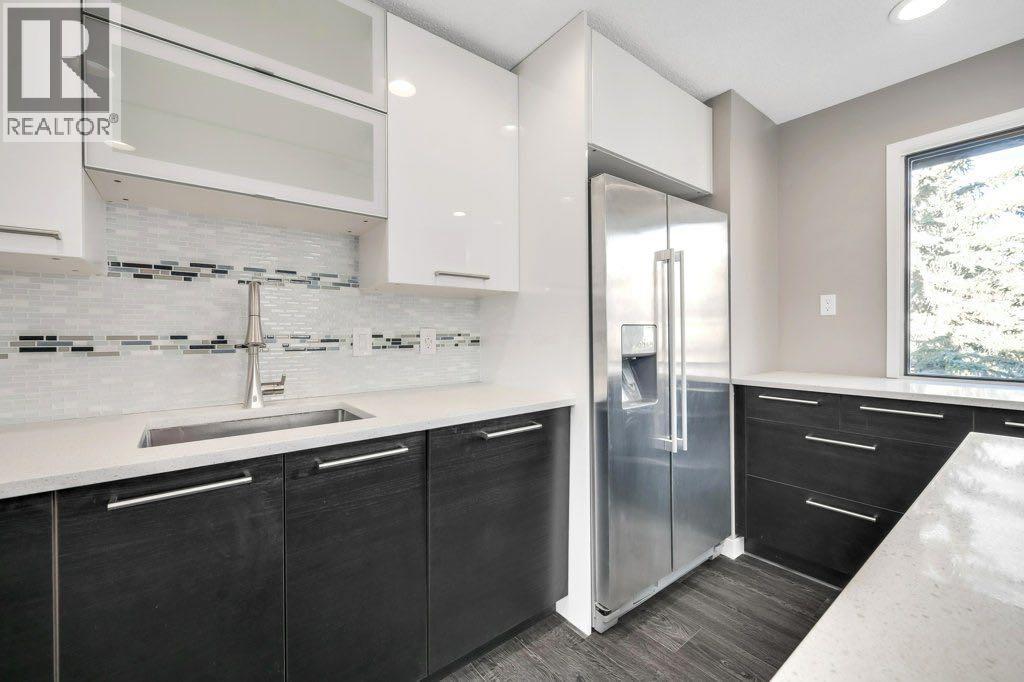 76 Glamis Gardens Sw, Calgary, Alberta  T3E 6S4 - Photo 15 - A2281749