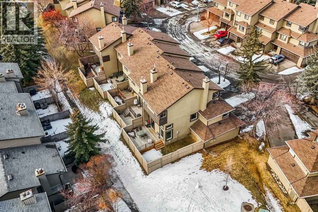 76 Glamis Gardens Sw, Calgary, Alberta  T3E 6S4 - Photo 36 - A2281749