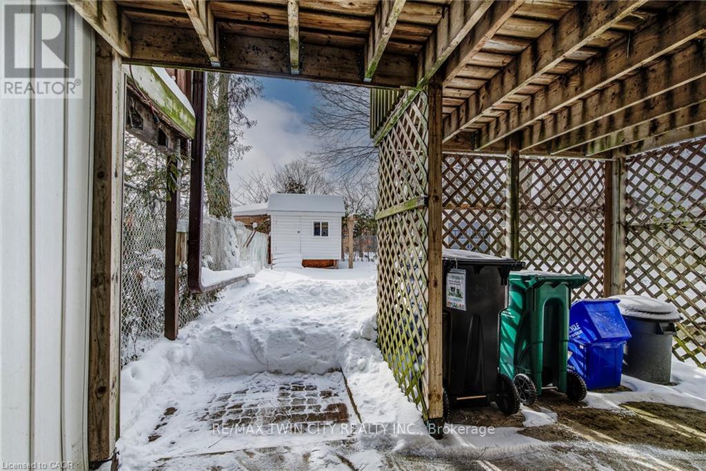 839 Doon Village Road, Kitchener, Ontario  N2P 1A1 - Photo 38 - X12742170