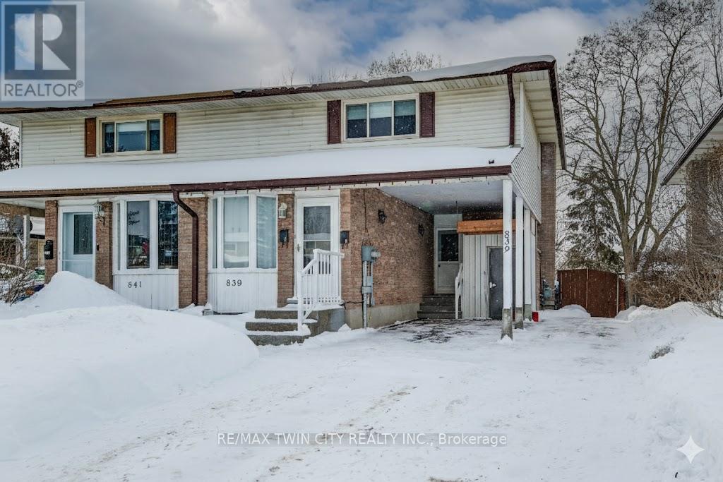 839 Doon Village Road, Kitchener, Ontario  N2P 1A1 - Photo 3 - X12742170