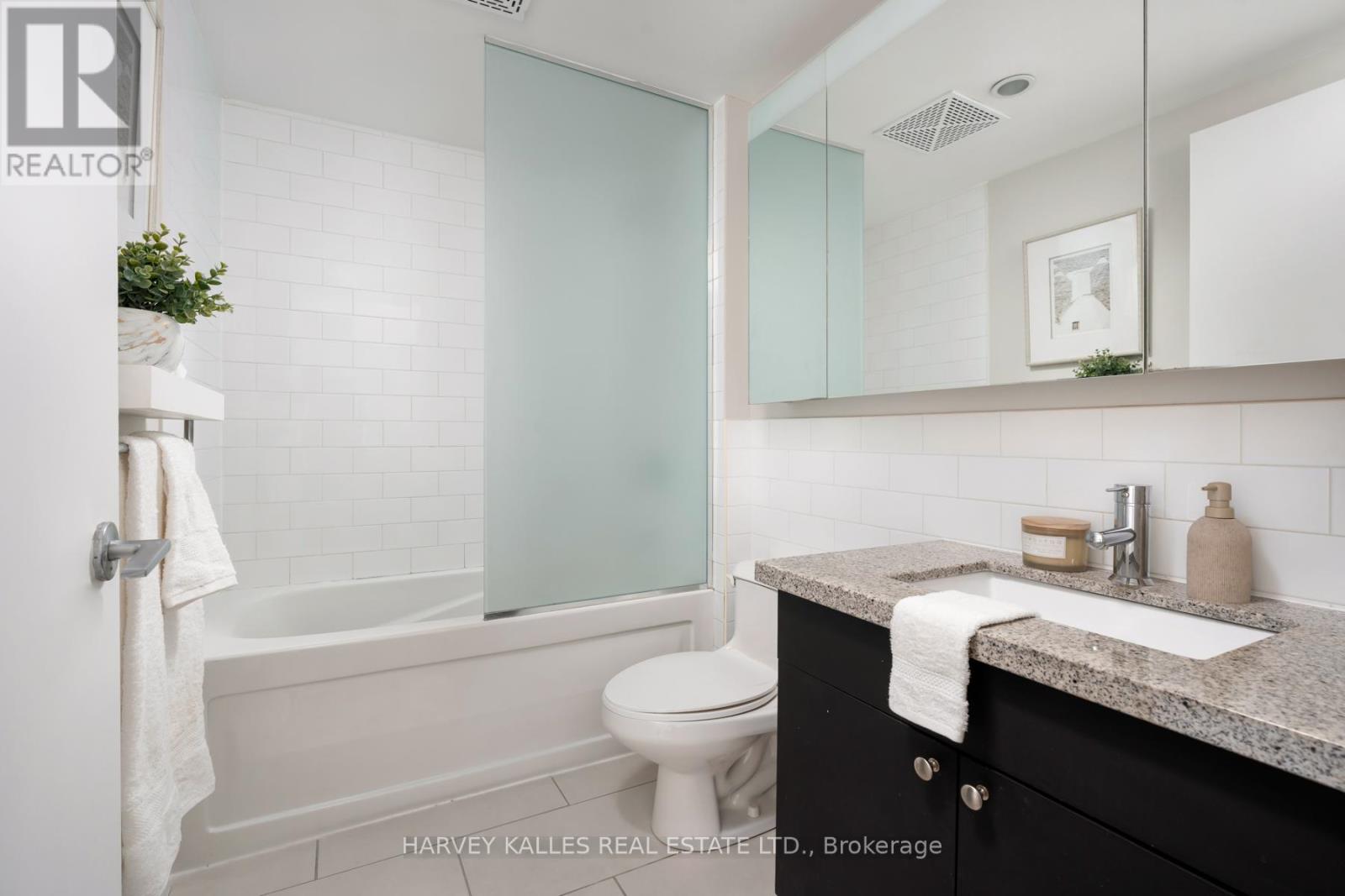 301 - 1005 King Street W, Toronto, Ontario  M6K 3M8 - Photo 20 - C12747580