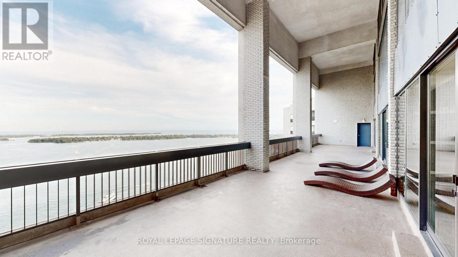 410/204 - 33 Harbour Square, Toronto, Ontario  M5J 2G2 - Photo 43 - C12747616