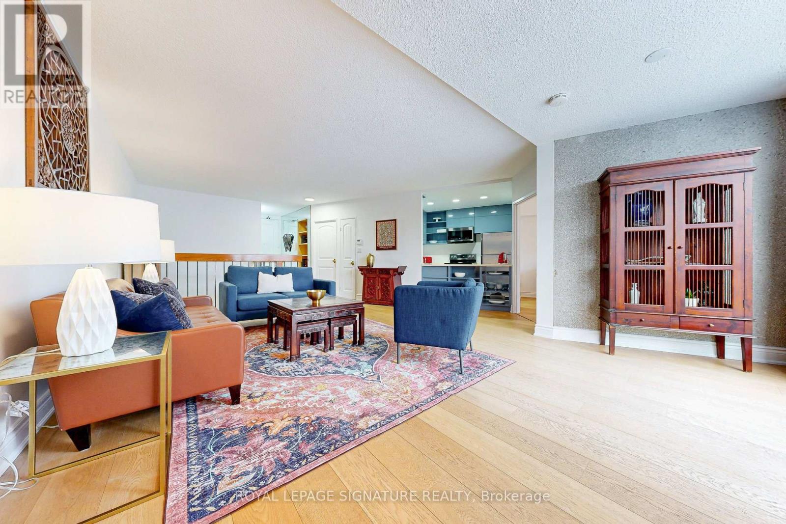 410/204 - 33 Harbour Square, Toronto, Ontario  M5J 2G2 - Photo 8 - C12747616