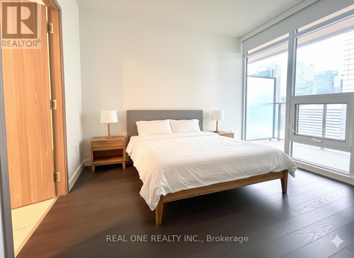 2505 - 1 Concord Cityplace Way, Toronto, Ontario  M5V 0X3 - Photo 13 - C12747704