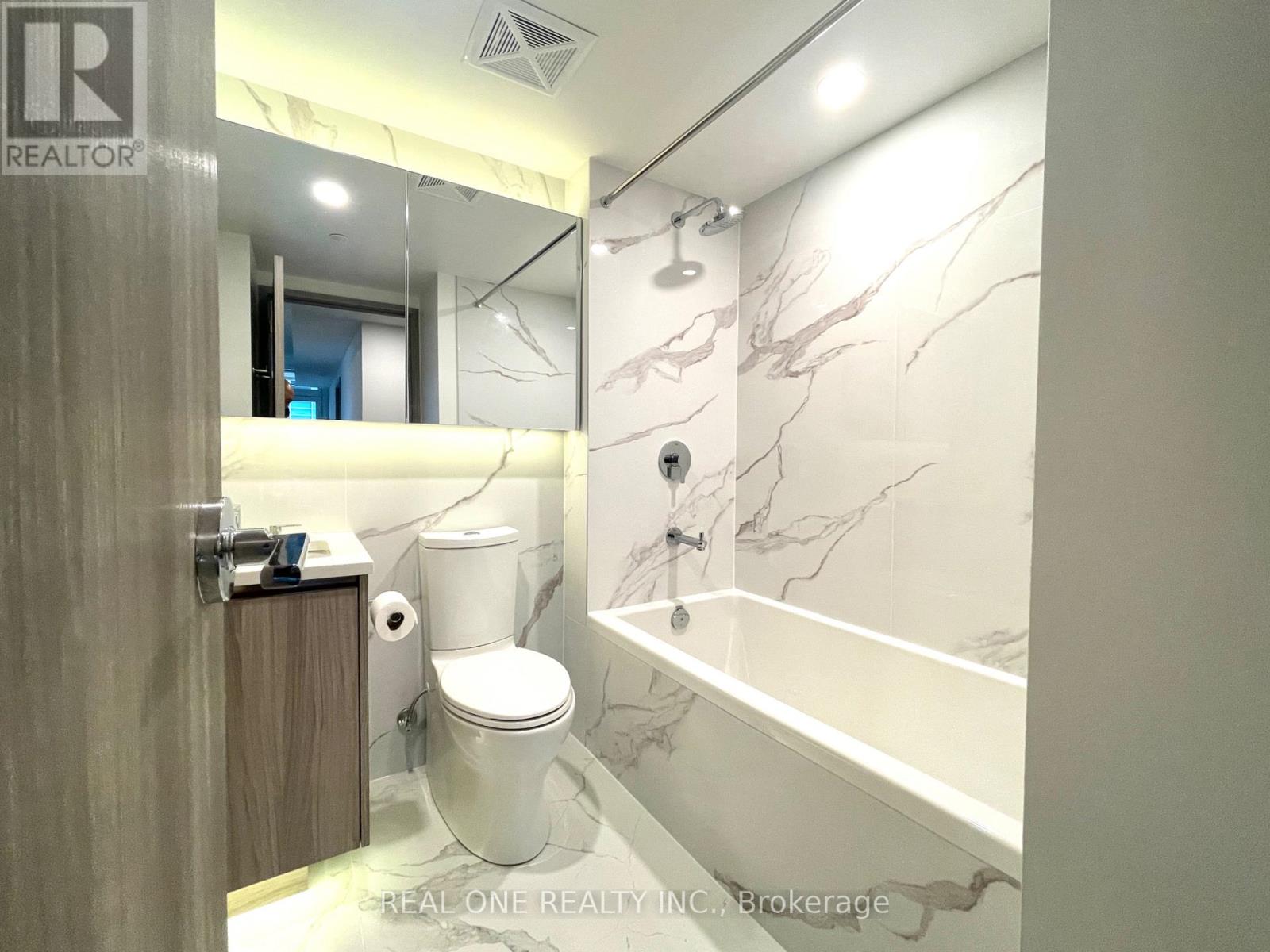 2505 - 1 Concord Cityplace Way, Toronto, Ontario  M5V 0X3 - Photo 25 - C12747704